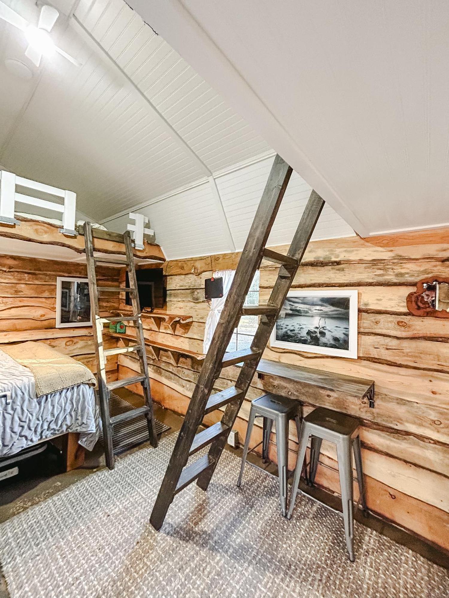 Blythe Shoals Base Camp Hotel Cleveland Buitenkant foto